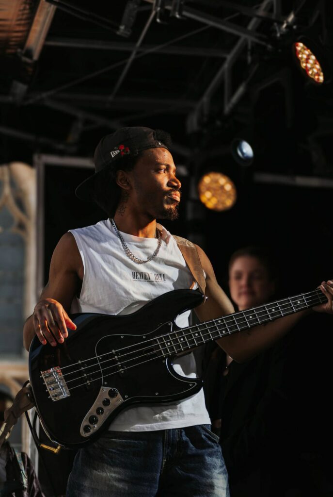 Thomas, professeur de basse à Rouen