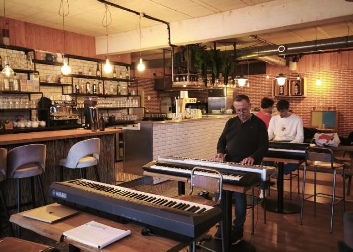 Cours de guitare collectif Dorian école de do rouen