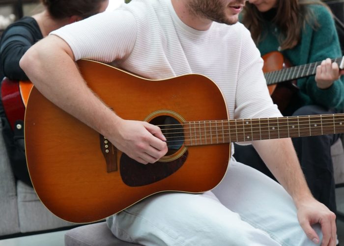 Cours de guitare collectif Dorian école de do rouen professeurs